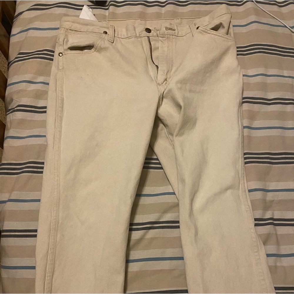 Cream Wrangler Jeans